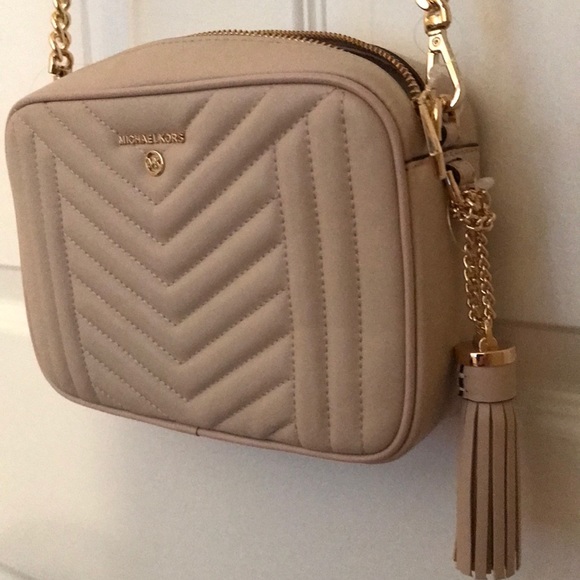 Authentic Michael Kors Crossbody Bag - Picture 4 of 7